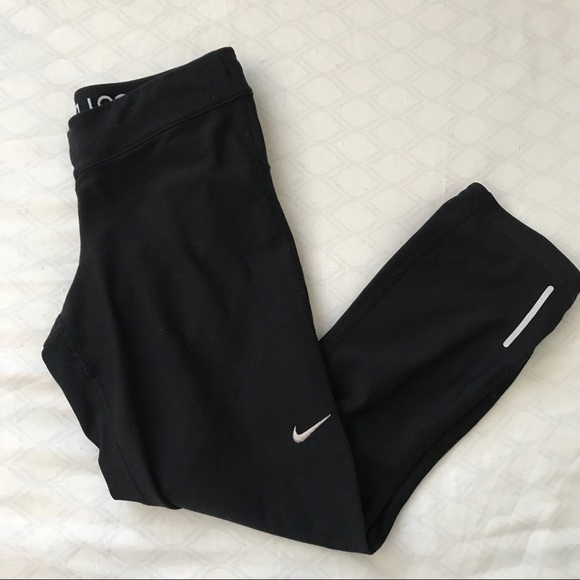 nike crop leggings - Picture 1 of 6